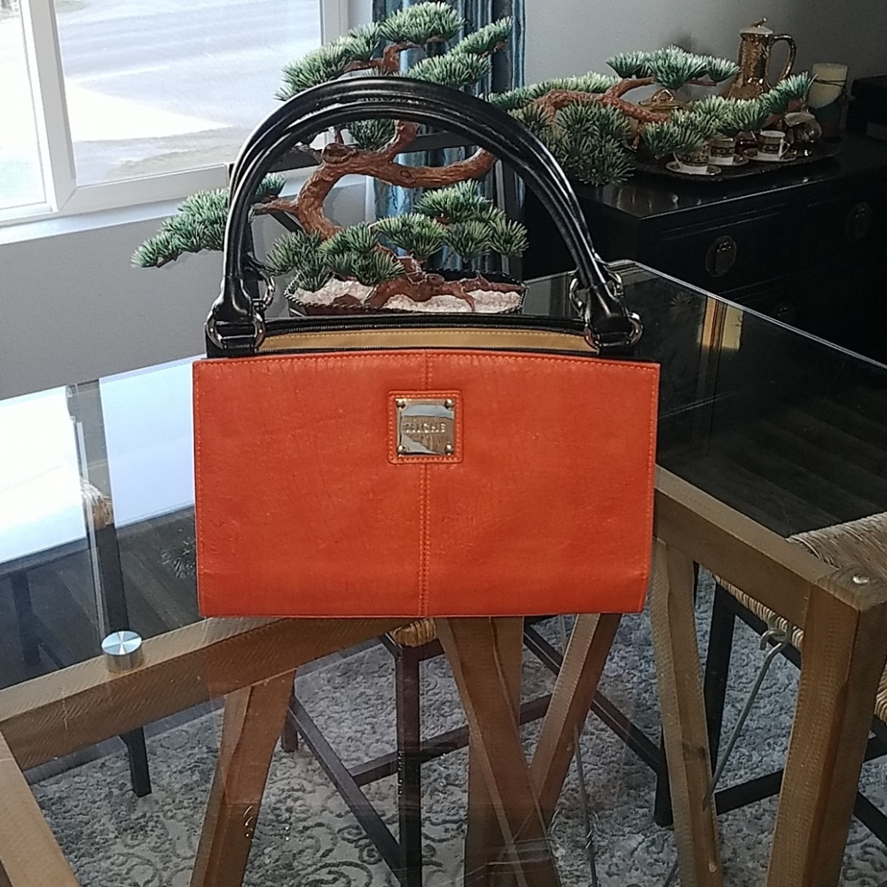 Miche Taylor shell